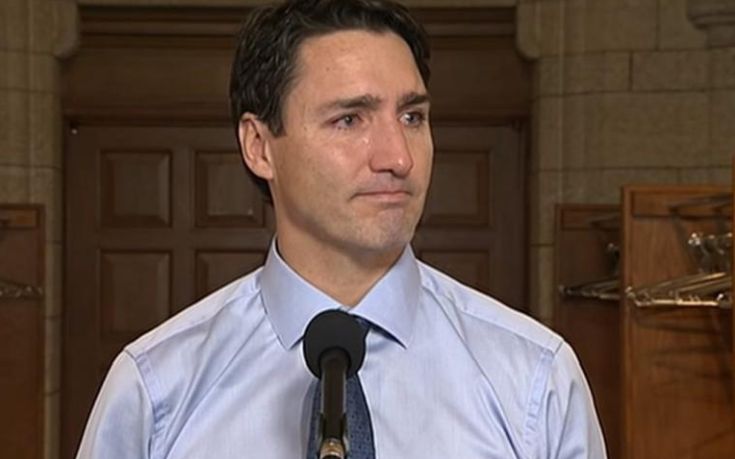 Δάκρυα «on camera» για τον Καναδό Πρωθυπουργό για τον θάνατο του μουσικού Γκορντ Ντάουνι (φωτό, βίντεο)