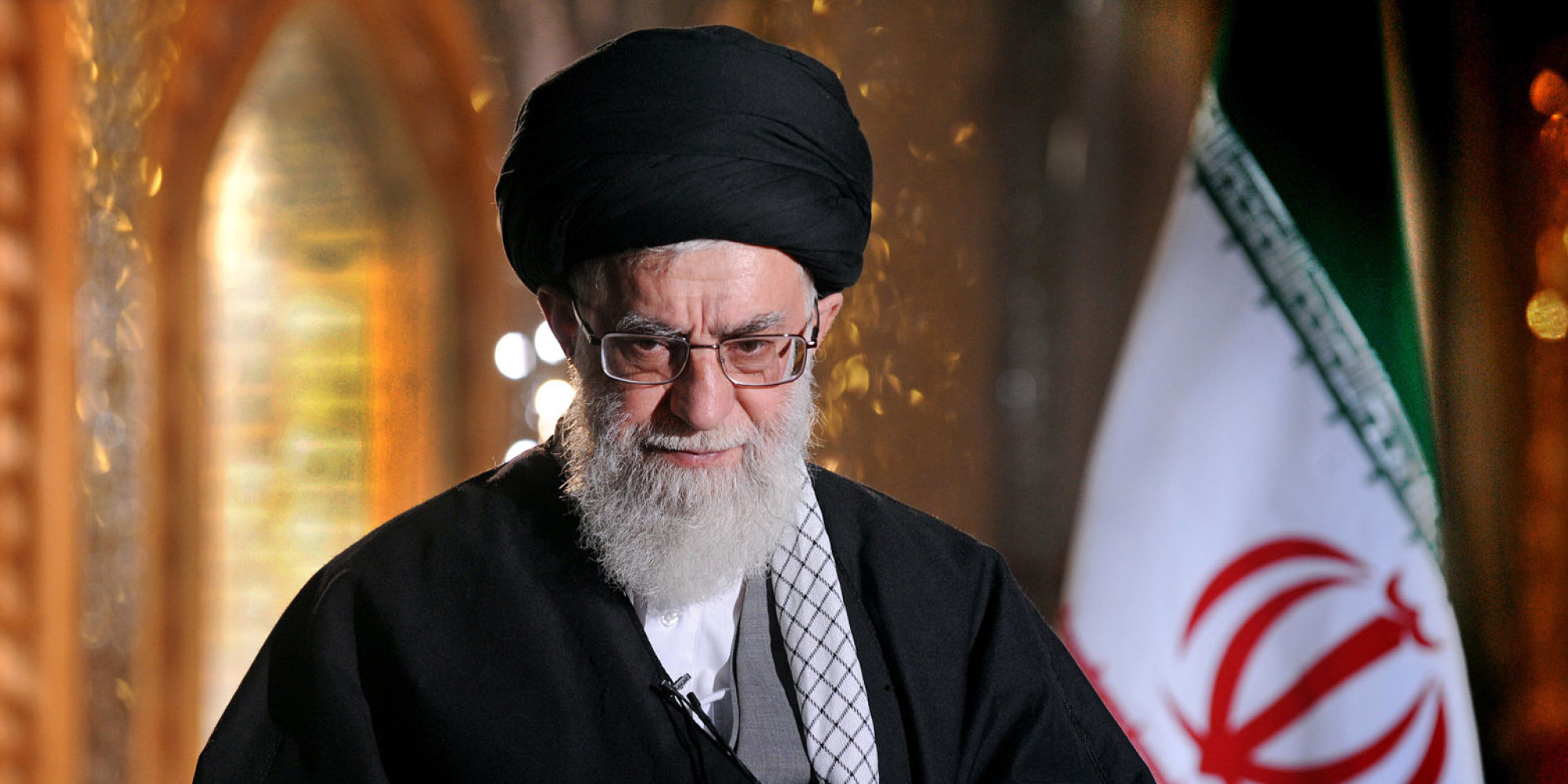 Αλί Χαμεϊνί: Το Ιράν «θα σκίσει» τη συμφωνία για τα πυρηνικά αν οι ΗΠΑ αποχωρήσουν από αυτή