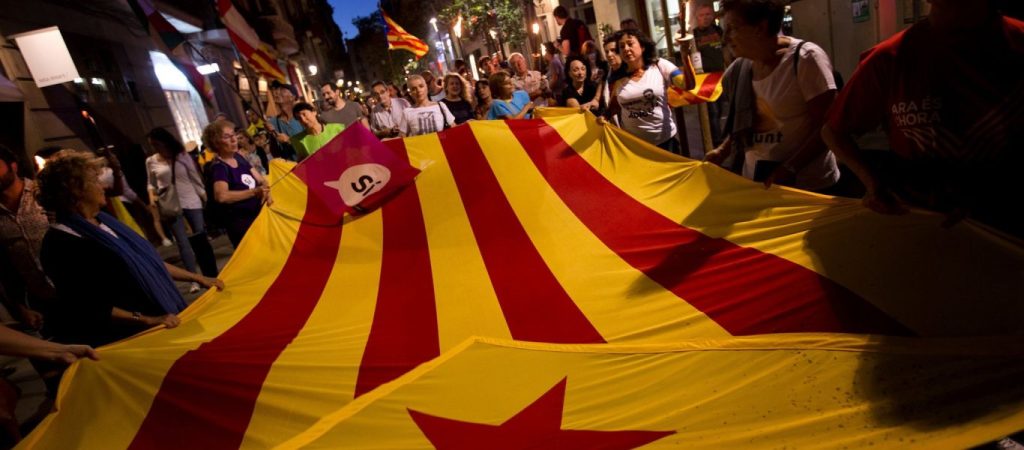 El Pais: Ποιο το οικονομικό κόστος μιας ενδεχόμενης απόσχισης της Καταλονίας;