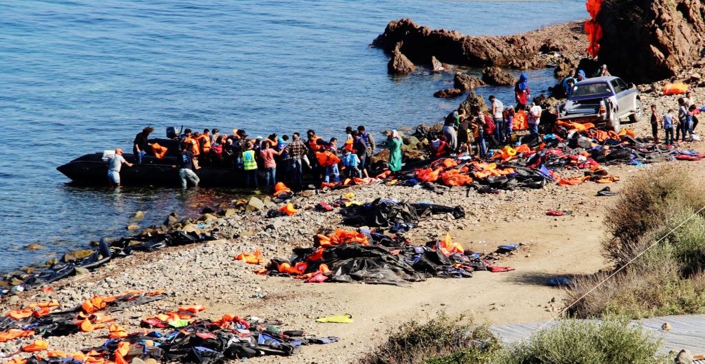 Ποια συμφωνία Ε.Ε.-Τουρκίας; – «Εισβολή» 2000 παρανόμων μεταναστών στη Λέσβο σε μόλις ένα μήνα!