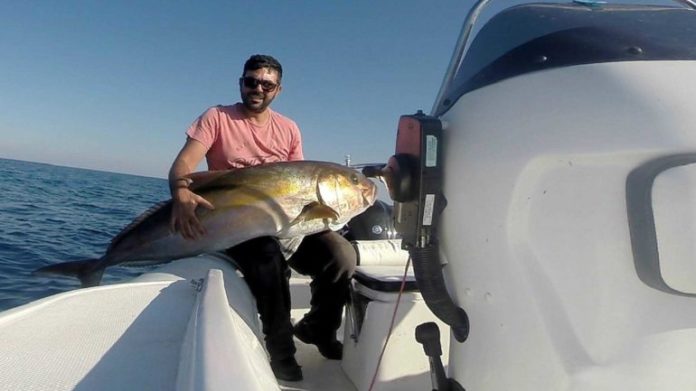 Ερασιτέχνης ψαράς στην Κρήτη «έπιασε» μαγιάτικο 32 κιλών! (φωτό)