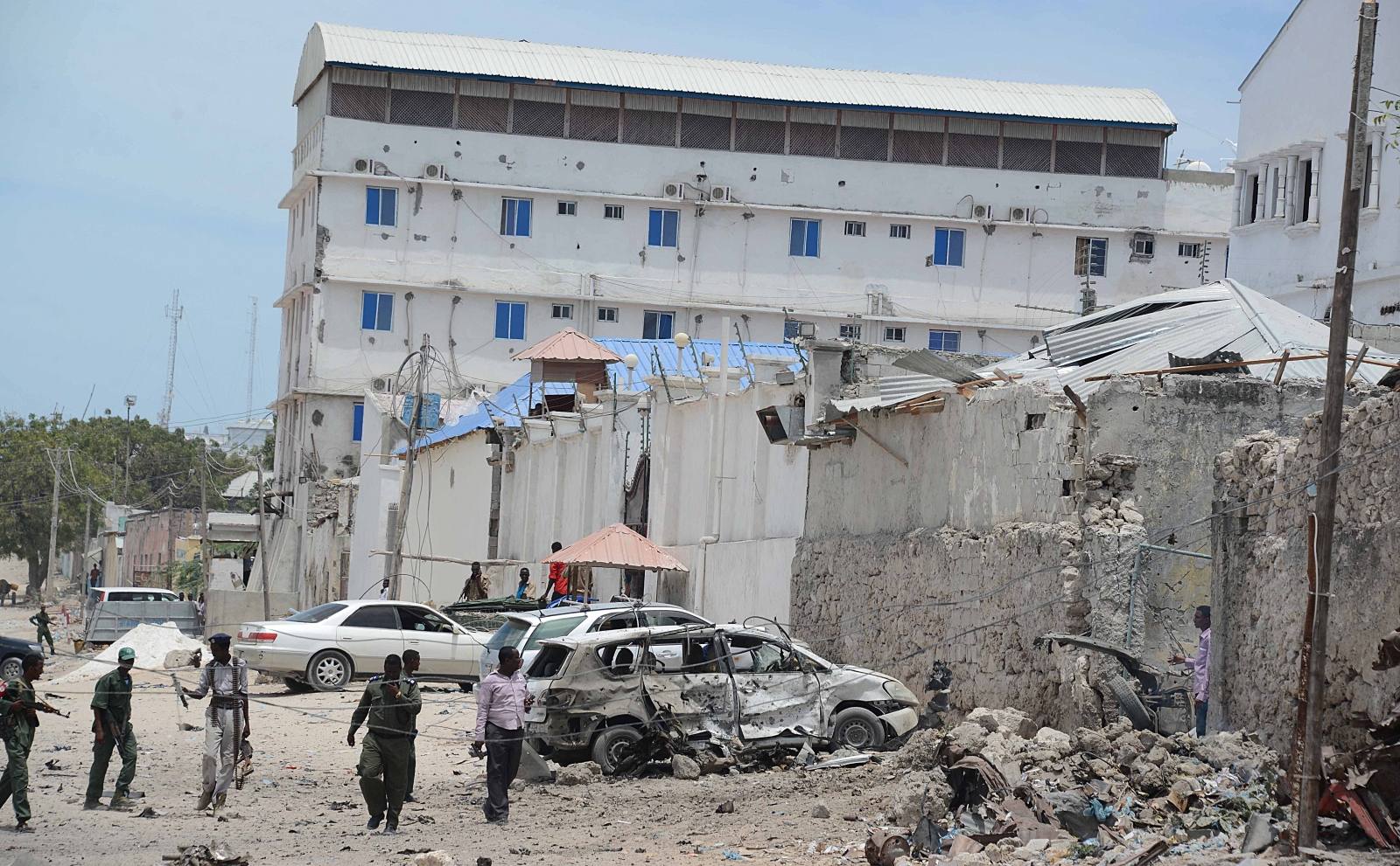 Αιματηρή τρομοκρατική επίθεση στην Σομαλία – 25 νεκροί