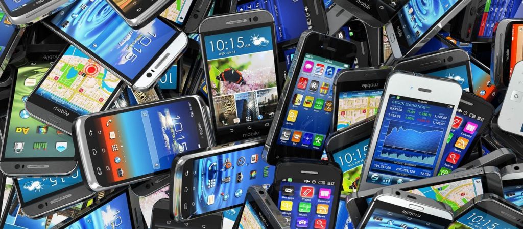 «Καλπάζει» η αγορά smartphones με τις τιμές εξίσου υψηλές