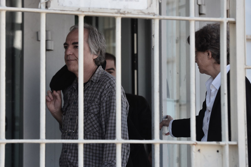 Πρωτοσέλιδο στα διεθνή ΜΜΕ η 48ωρη άδεια του Δ. Κουφοντίνα από την φυλακή