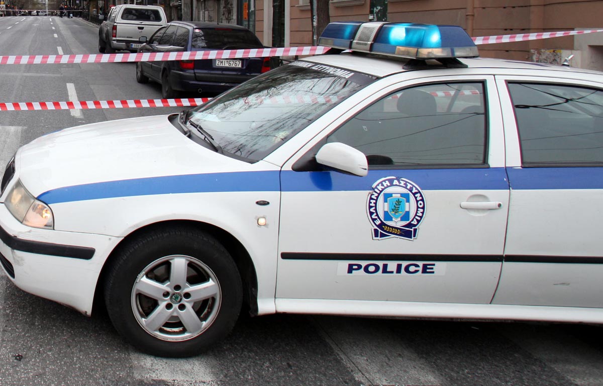 Σύλληψη 40χρονου Αλβανού στην Άρτα καταζητούμενου για απόπειρα ανθρωποκτονίας και παράνομη κατοχή όπλων
