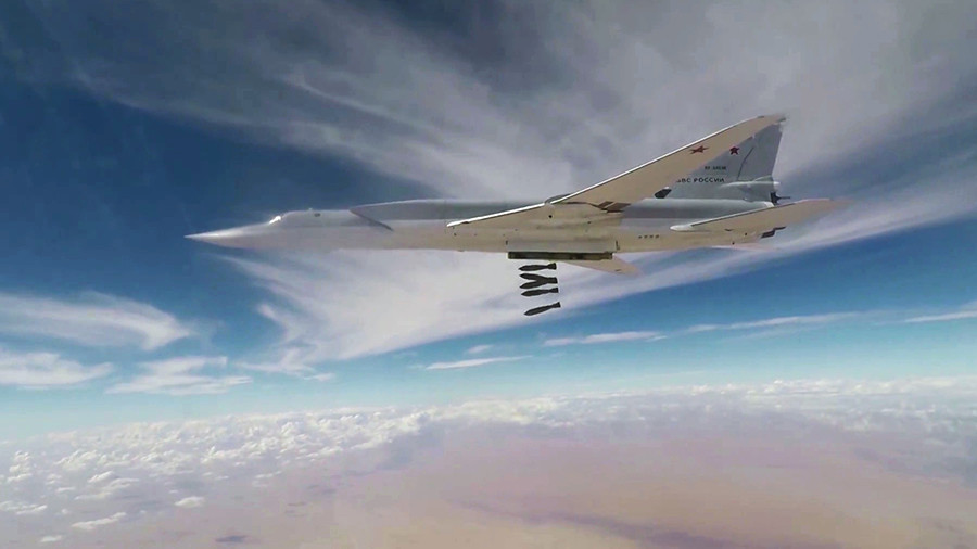 Άμεση απάντηση Ρωσίας σε ΗΠΑ: Tu-22M3 εξολόθρευσαν κομβόι της ISIS που προσπαθούσε να διαφύγει με αμερικανική προστασία