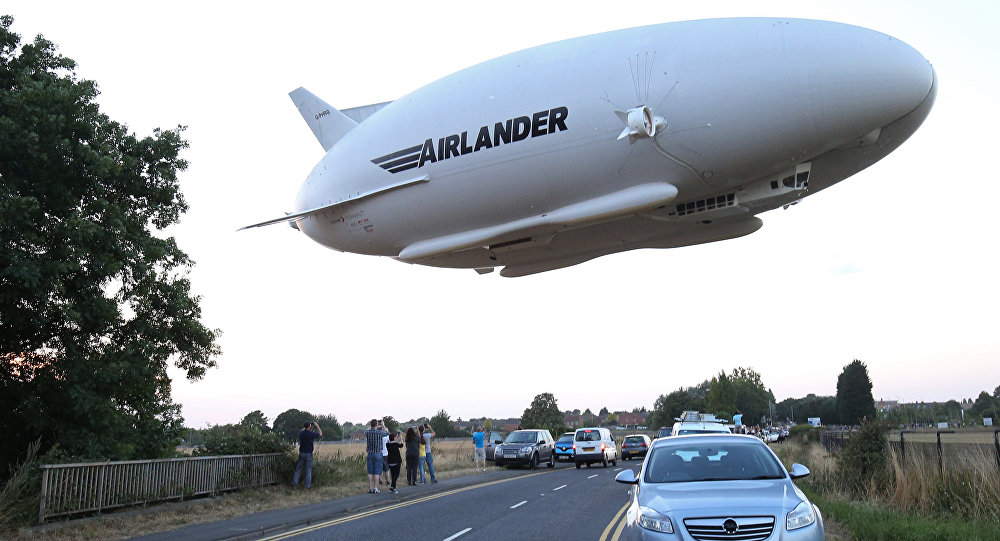 Βρετανία: Το μεγαλύτερο «αεροσκάφος» του κόσμου… ξεφούσκωσε και κατέρρευσε (βίντεο)