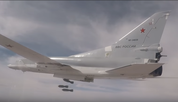 Τσάκισε την ISIS πάλι η ρωσική Αεροπορία σήμερα με 6 Tu-22M3: Δείτε τα εντυπωσιακά βίντεο