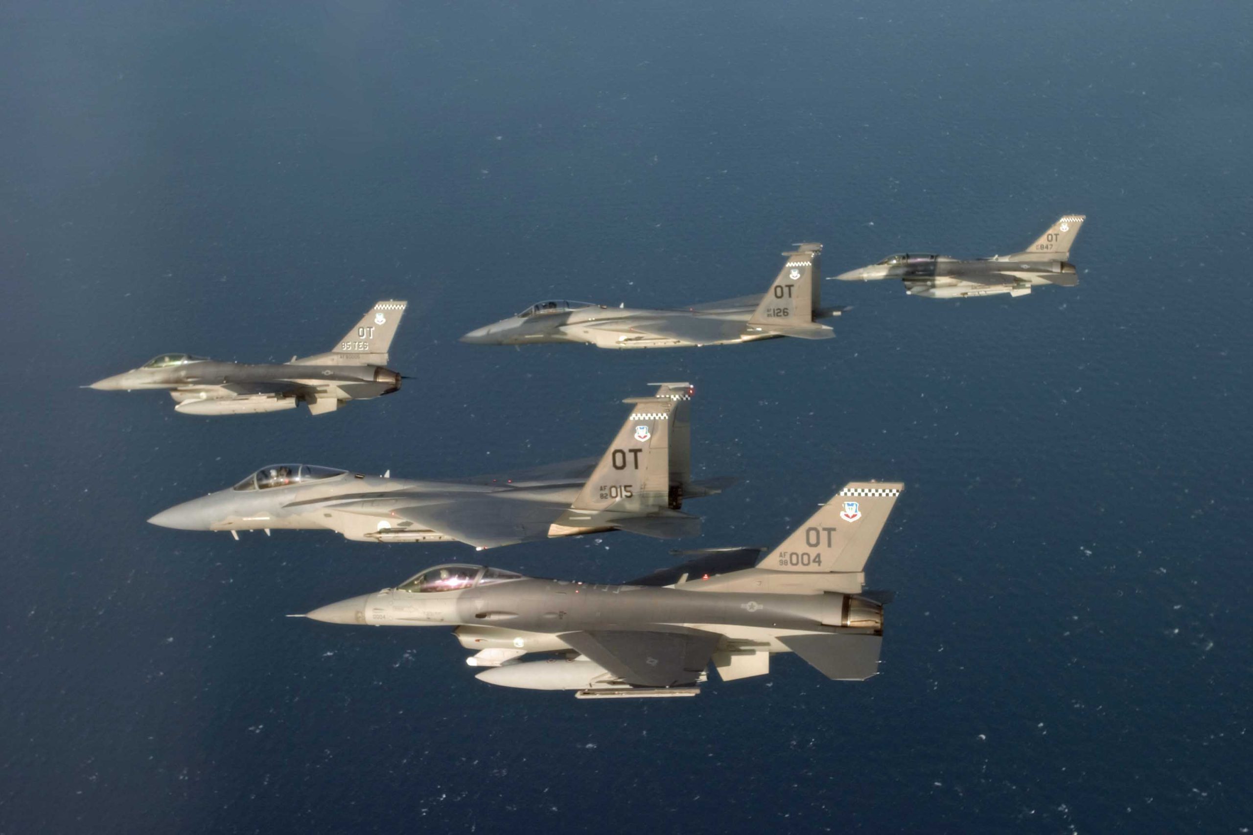 Το παρασκήνιο της διπλής πρότασης της Boeing  για αναβάθμιση F-16 και  προμήθεια F-15 από την ΠΑ