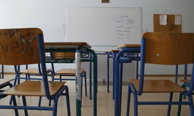 Νεαροί έριξαν κρεολίνη στο σχολικό χώρο του ΕΠΑΛ Βόνιτσας – Έγιναν ήδη 5 συλλήψεις