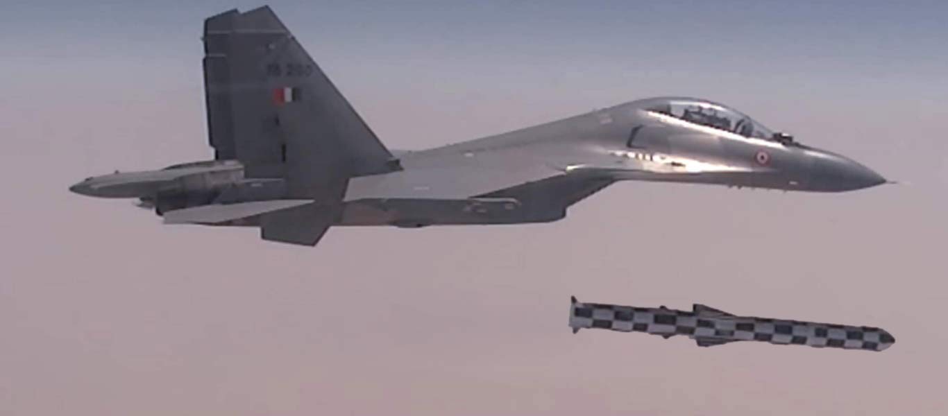 Η πρώτη δοκιμή από Su-30ΜΚΙ του ταχύτερου πυραύλου κατά πλοίων στον κόσμο – Η απάντηση για το τουρκικό αεροπλανοφόρο;
