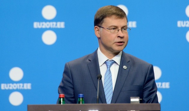 Βάλντις Ντομπρόβσκις: «Καλωσορίζω την τεχνική συμφωνία που επετεύχθη ενόψει του Eurogroup»