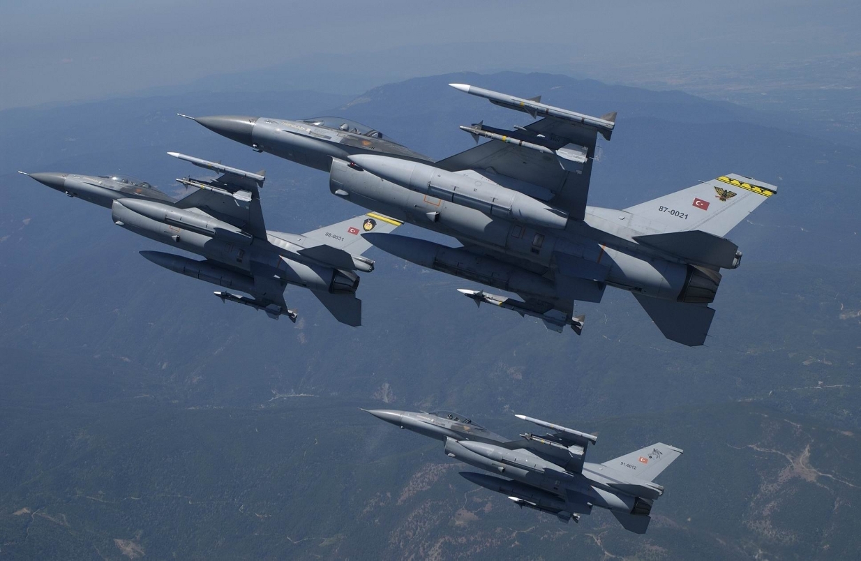 Παραβιάσεις από τουρκικά αεροσκάφη εντός ελληνικού FIR