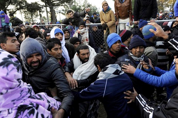 ΓΕΕΘΑ: 14.269 μερίδες φαγητού από τις ΕΔ για τους αλλοδαπούς που βρίσκονται στην Ελλάδα