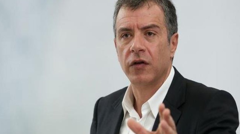 Δε θα βάλει υποψηφιότητα για Δήμαρχος ο Στ. Θεοδωράκης για το Δήμο Αθηναίων