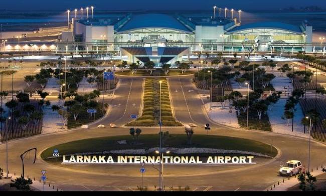 Δέκα εκατ. επιβάτες πέρασαν από τα αεροδρόμια της Κύπρου