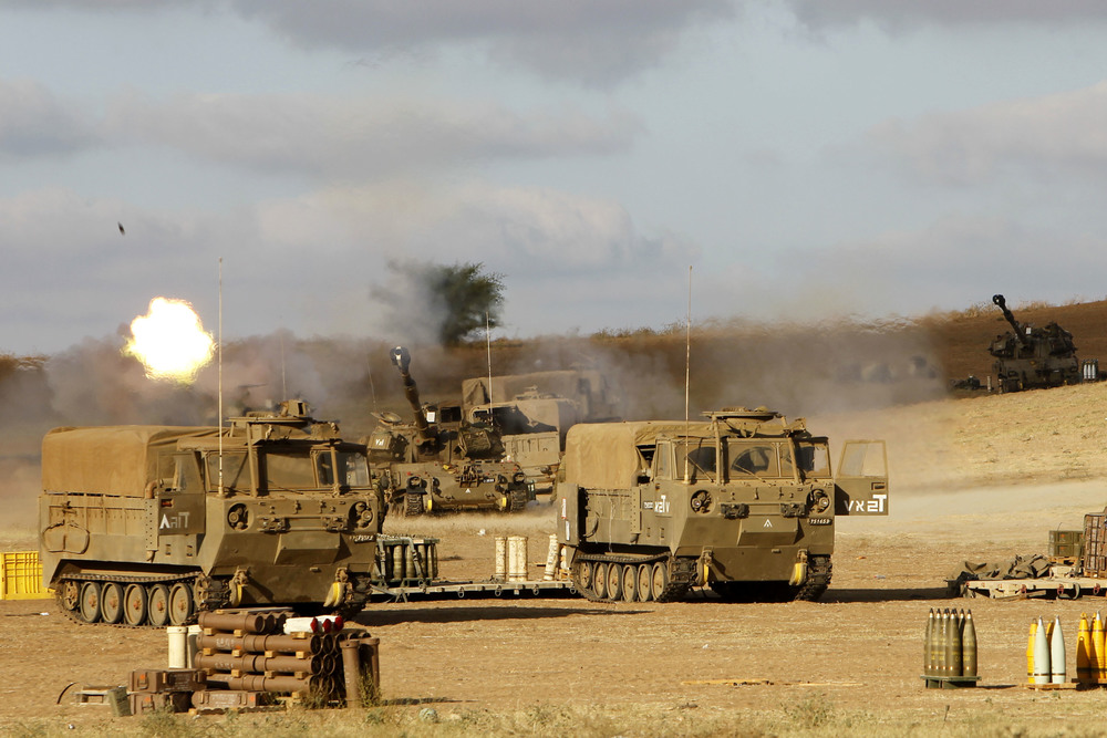 Απάντηση Ισραήλ στην ρουκέτα της Χαμάς: Επιθέσεις με άρματα μάχης, πυροβολικό  και Αεροπορία