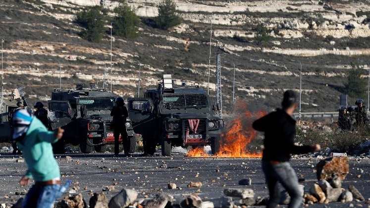 Ιερουσαλήμ – Ένα βήμα πριν το χάος: Τέσσερις Παλαιστίνιοι νεκροί και 160 τραυματίες σε διαδηλώσεις