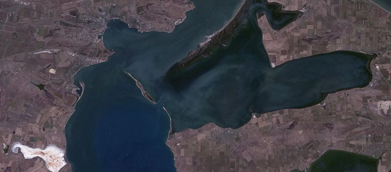 Για πρώτη φορά η Κριμαία συνδέθηκε με την Ρωσία: Ολοκληρώθηκε η κατασκευή της γέφυρας του Κερτς