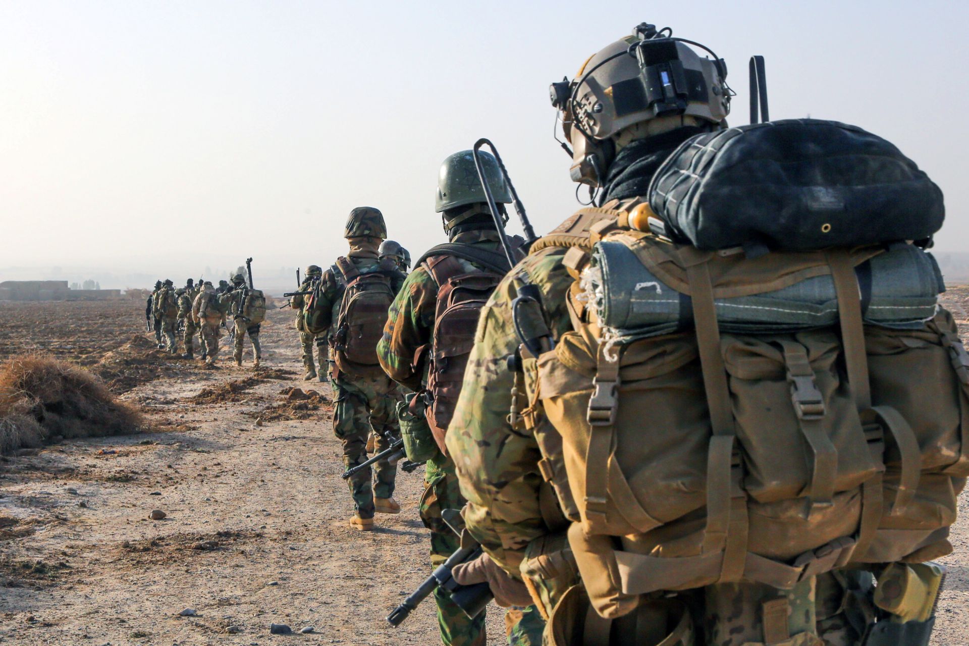 Για β΄ γύρο ετοιμάζονται οι ΗΠΑ στη Συρία – Ρωσία: «Συγκροτούν νέο στρατό από πρώην μέλη της ISIS»