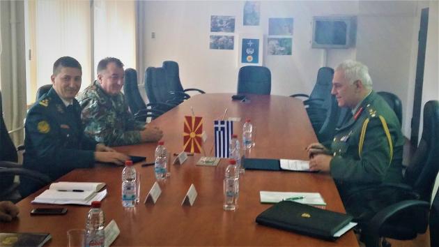 Ελλάδα – Σκόπια: Υπεγράφη το πρόγραμμα στρατιωτικής συνεργασίας