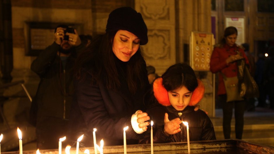 Τρόμος στην Άγκυρα από την κοσμοσυρροή (κρυπτοχριστιανών) μουσουλμάνων στις εκκλησίες λόγω Χριστουγέννων
