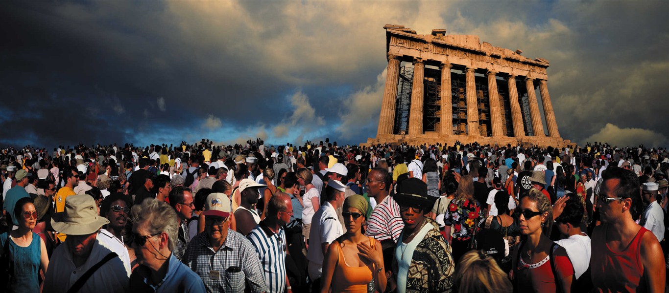Handelsblatt: «Σάρωσε» ο ελληνικός τουρισμός το 2017 επωφελούμενους από τις απώλειες των άλλων χωρών