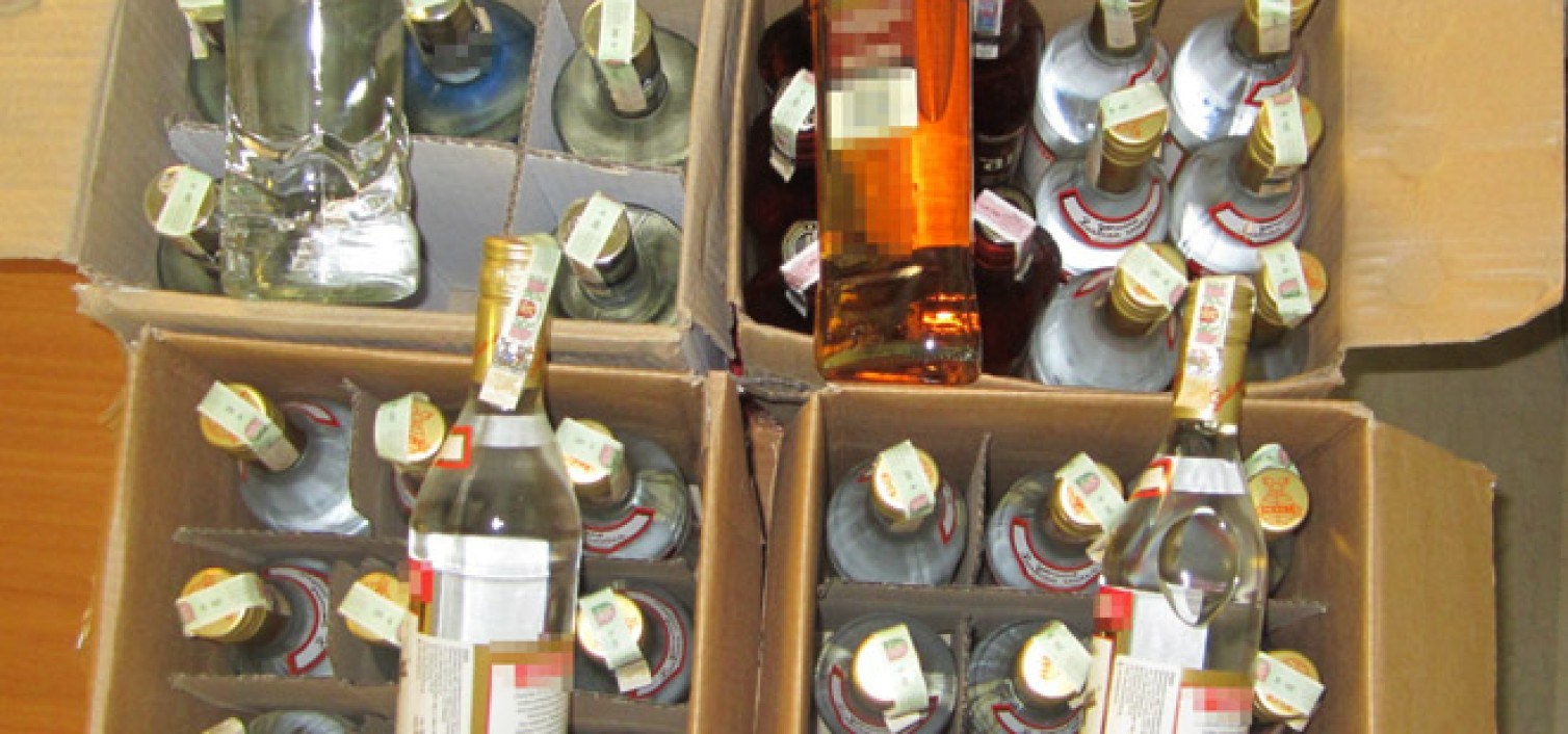 Άρτα: Αλβανοί έκλεβαν συστηματικά αλκοόλ από σουπερμάρκετ