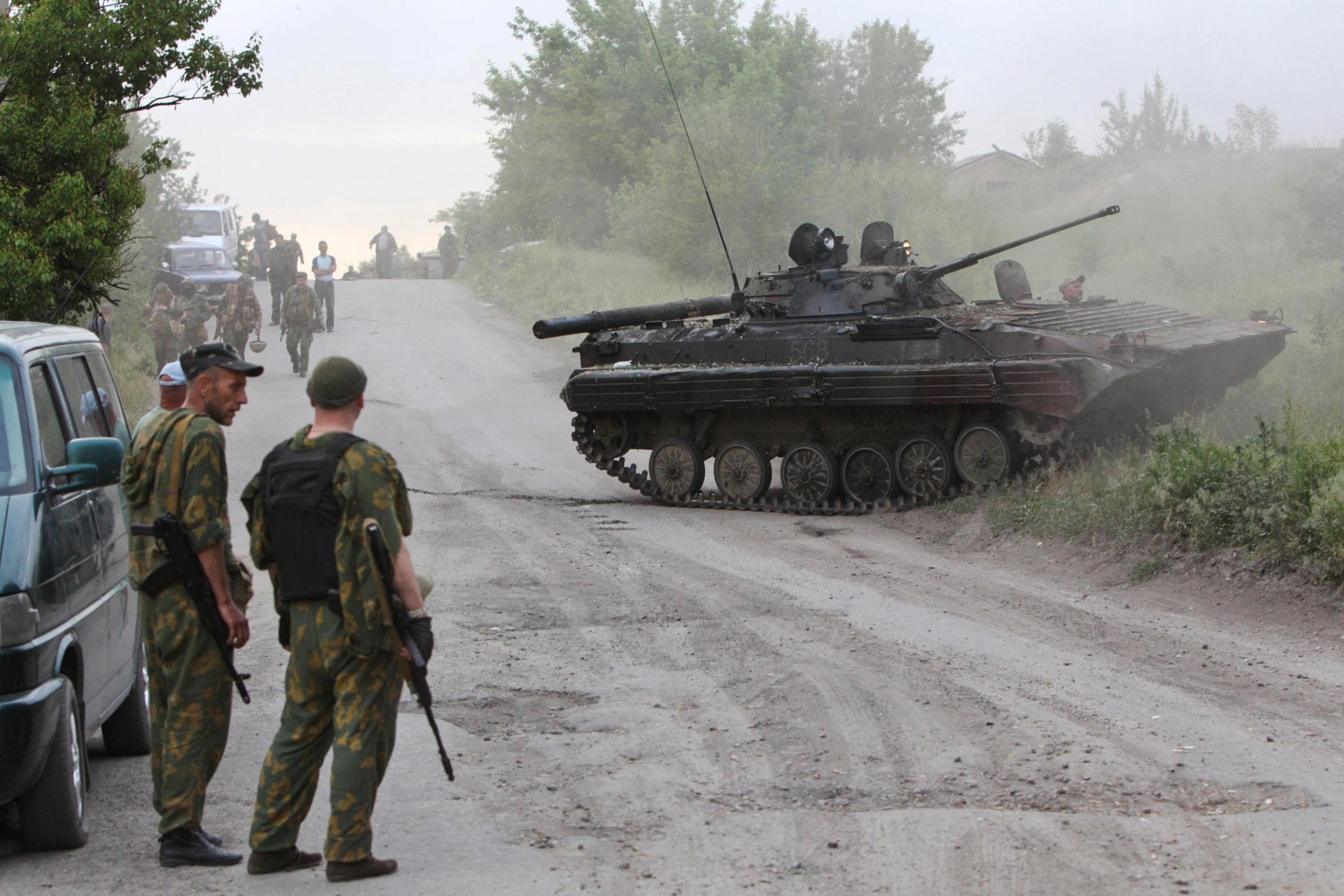 Α. Ουκρανία: Βλήματα των 120 χλστ. πέφτουν στις γραμμές των δυνάμεων του Ντόνετσκ (βίντεο)