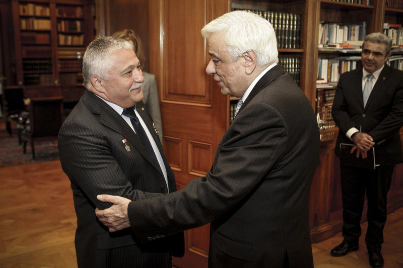 ΠτΔ: Υποδέχτηκε τον ομογενή κοσμοναύτη Θεόδωρο Γιουρτσίχιν-Γραμματικόπουλο (φωτό)