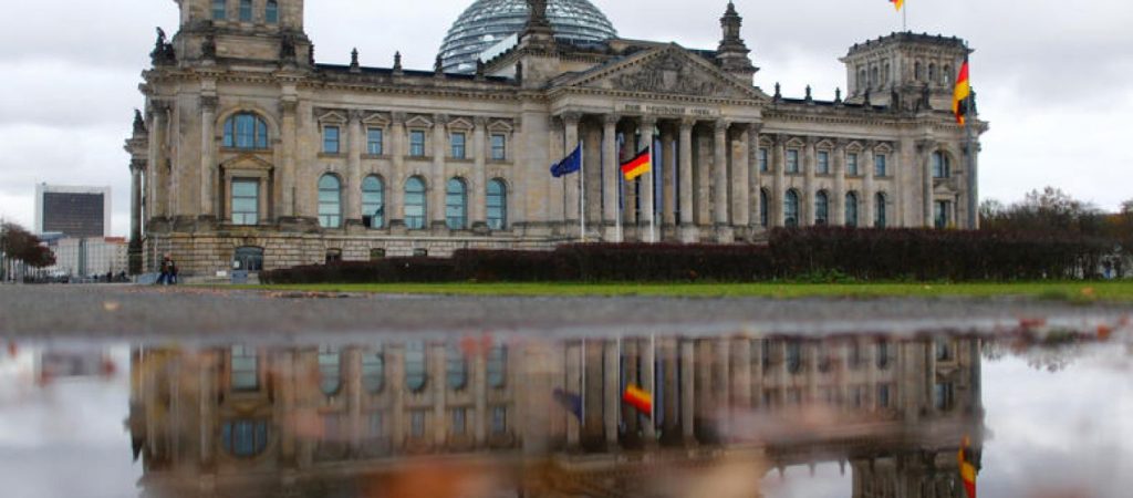 Handelsblatt: 290 δισ. ευρώ κέρδισε η Γερμανία από την οικονομική κρίση!