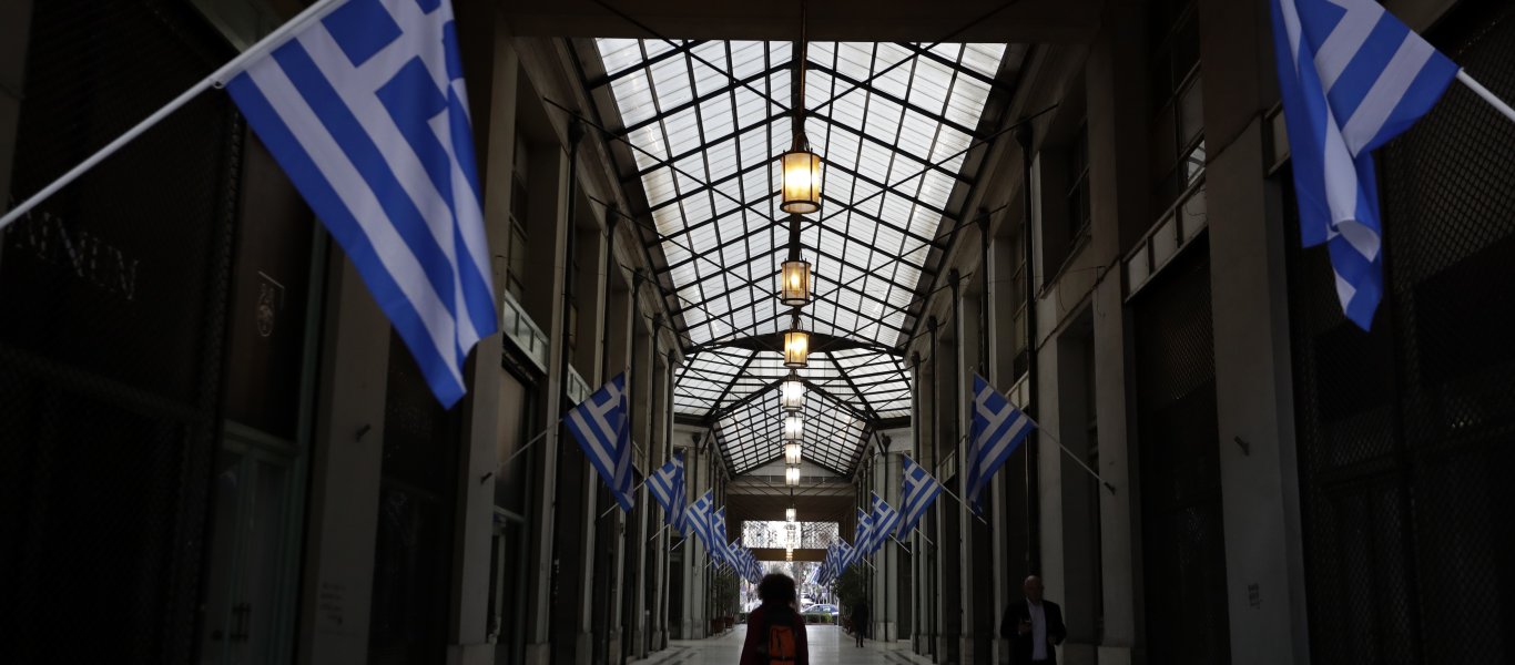 WSJ για Ελλάδα: «Για πρώτη φορά υπάρχει φως στο τέλος του τούνελ»
