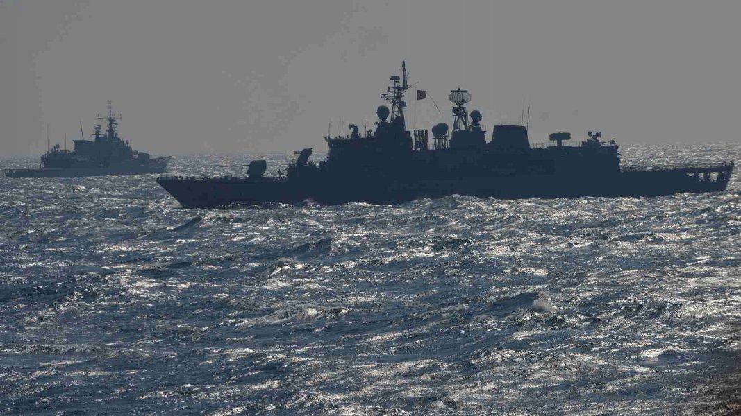 Βίντεο: Όταν το σκάφος της τουρκικής Ακτοφυλακής έπεσε πάνω στην κανονιοφόρο «Νικηφόρος»