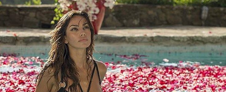 Madalina Diana Ghenea: Τα πιο όμορφα και καλλίγραμμα πόδια της Ρουμανίας (Φωτό)