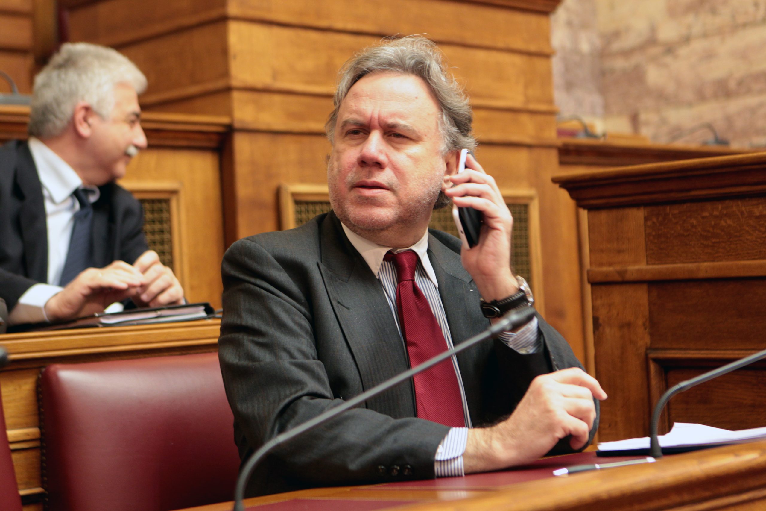 Ασυναρτησίες Κατρούγκαλου: «Όποιος αρνείται την χρήση του όρου Μακεδονία για την ονομασία των Σκοπίων είναι εθνικιστής»