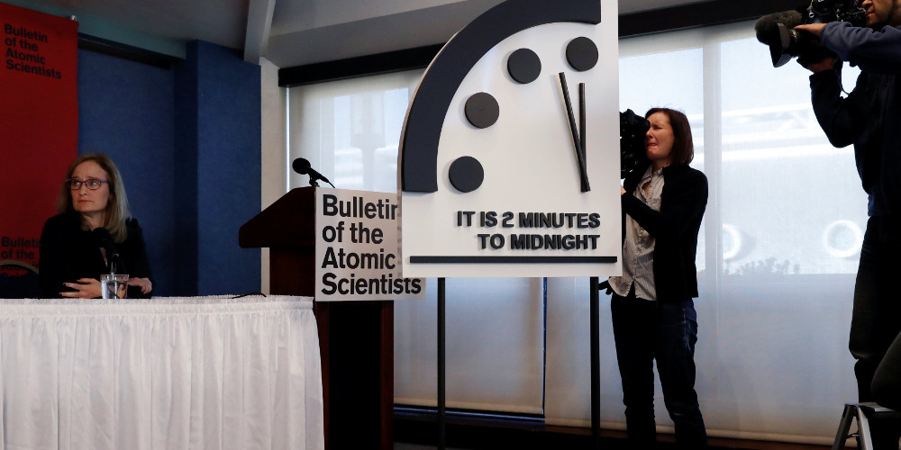 Ρολόι της Αποκάλυψης: Δύο λεπτά πριν τα «μεσάνυχτα»