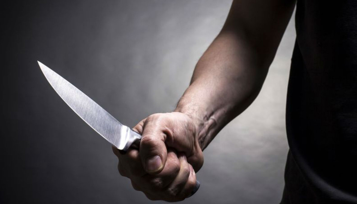 Τοξικομανής μαχαίρωσε αστυνομικούς στην περιοχή του Ψυρρή