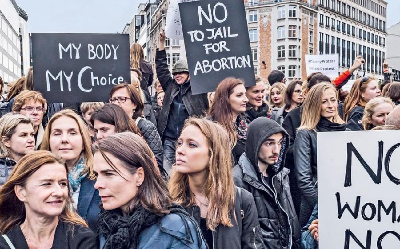 Ιρλανδία: Ο πρωθυπουργός θα πραγματοποιήσει εκστρατεία για πιο χαλαρούς νόμους στις αμβλώσεις