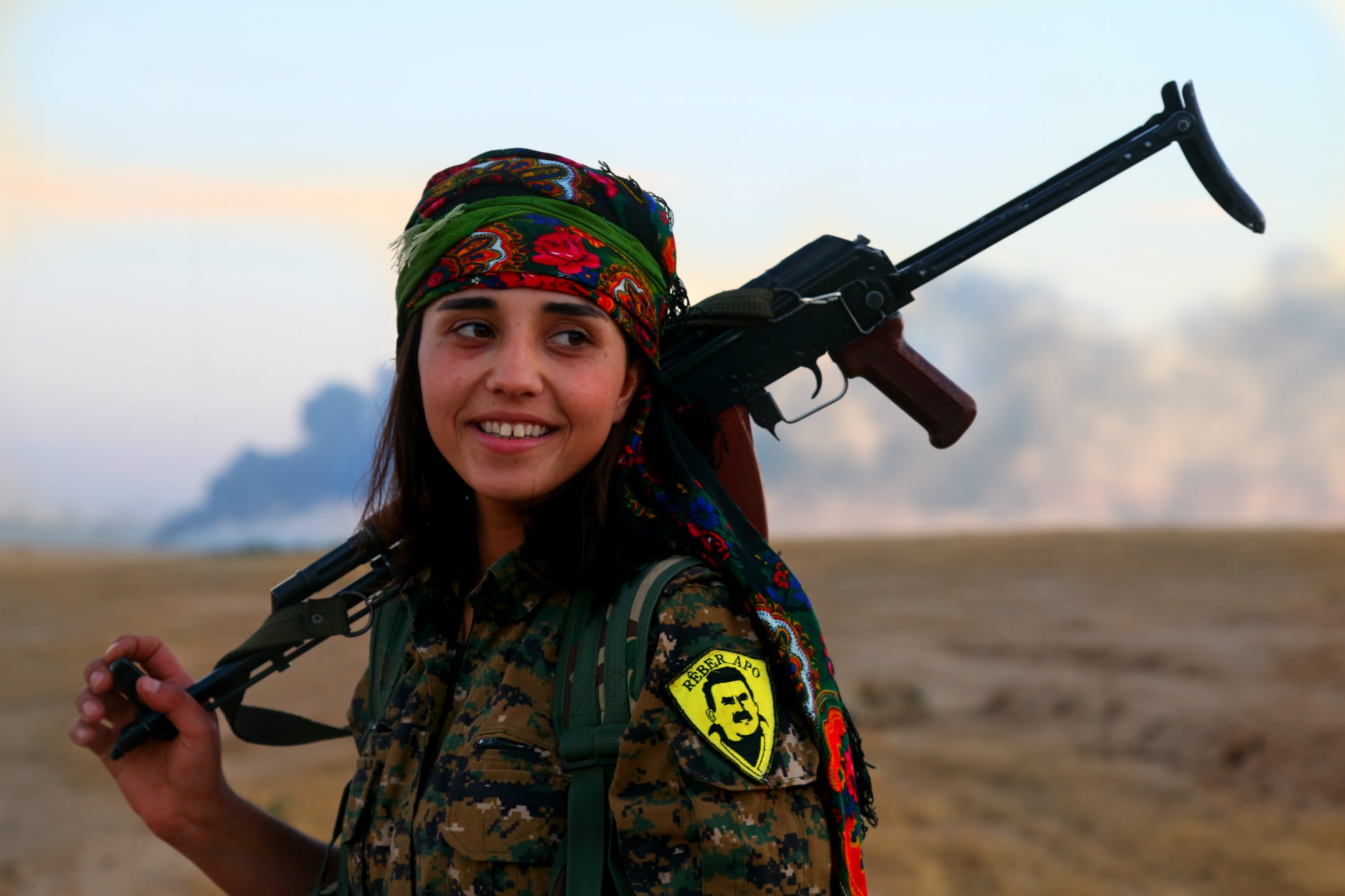 Αφρίν: «Κονιορτοποίηση» τουρκικού άρματος μάχης από γυναίκες του YPJ – «Τέλος» τα όπλα από ΗΠΑ στους Κούρδους (βίντεο)