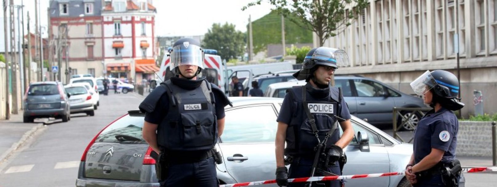 Συμπλοκές μεταναστών στη βόρεια Γαλλία- 4 τραυματίες