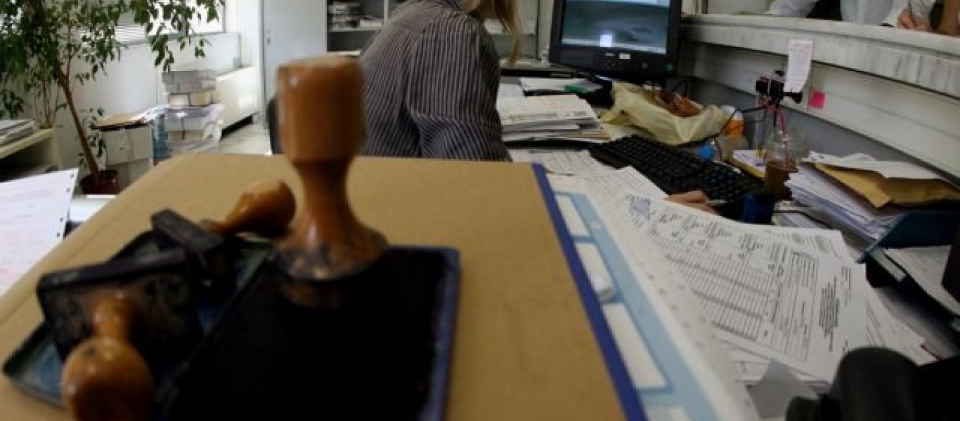 Δείτε πως οι ελεύθεροι επαγγελματίες μπορούν να ρυθμίσουν χρέη έως 50.000 ευρώ σε Δημόσιο και ασφαλιστικά ταμεία