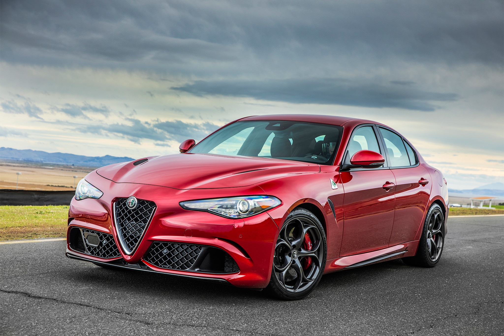 Διπλό βραβείο για την Alfa Romeo από τους Βρετανούς