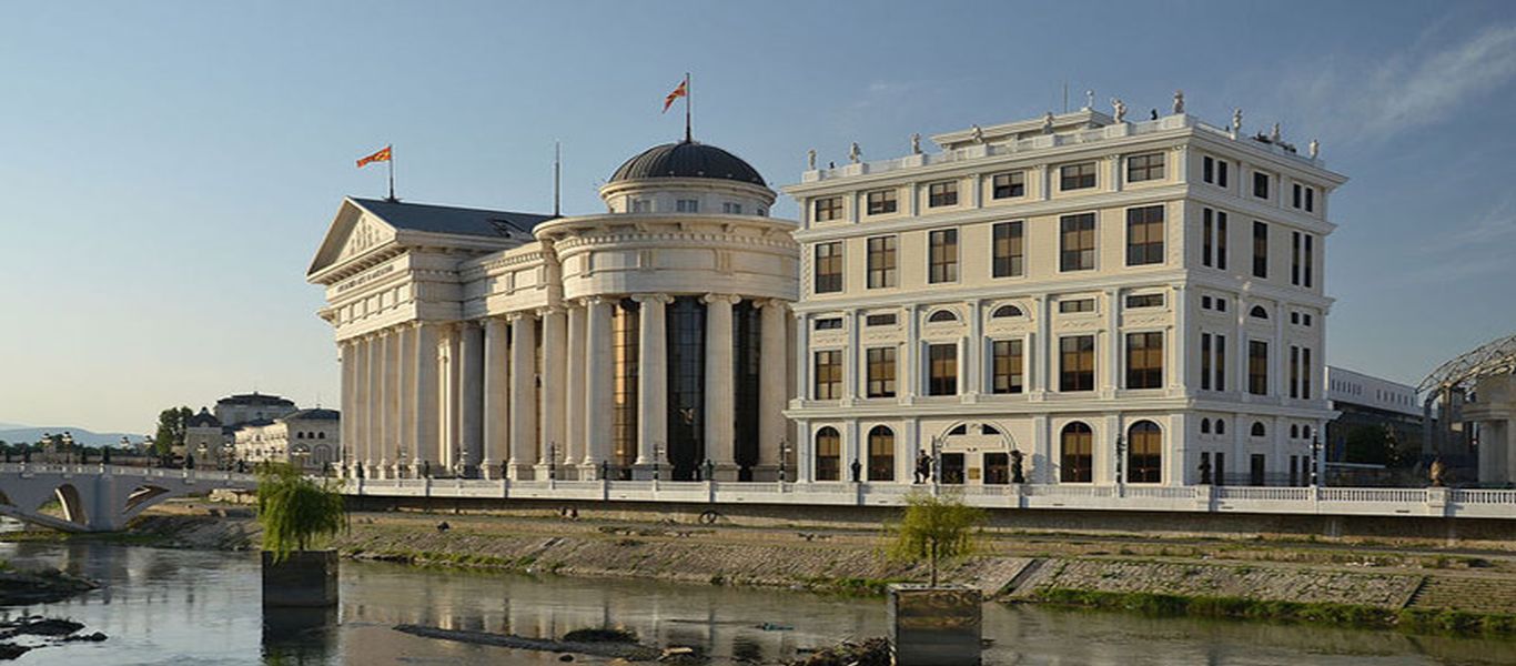 Σκόπια: Καταρρέει το «αρχαιο-μακεδονικό»… τσίρκο του Ν.Γκρουέφσκι!