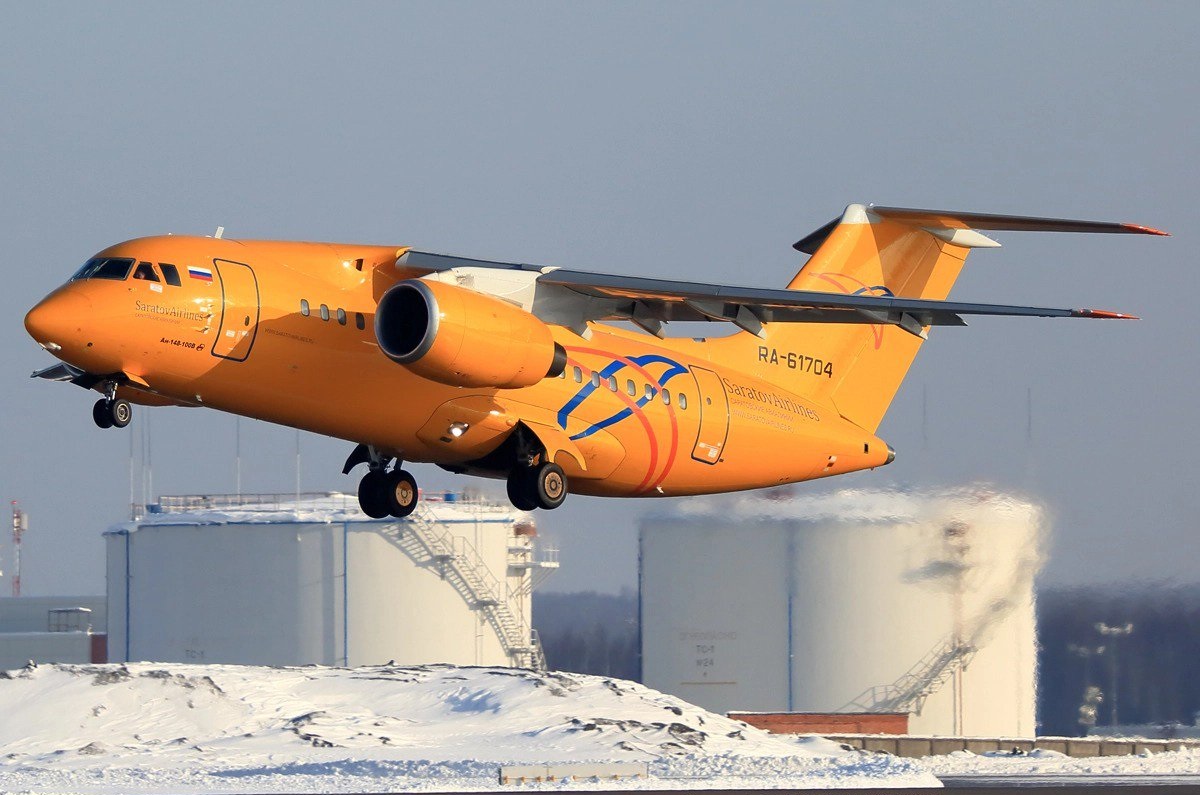 ΕΚΤΑΚΤΟ: Επεσε επιβατικό αεροσκάφος με 71 επιβάτες έξω από την Μόσχα – Ολοι νεκροί