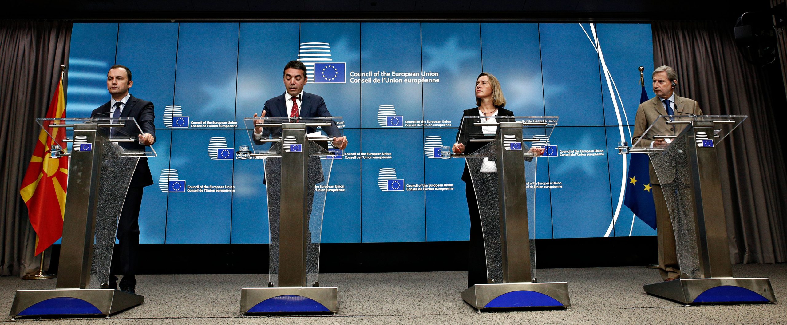 Εκπρόσωπος εξωτερικής πολιτικής της ΕΕ για Σκοπιανό: «Μπορεί να έχουμε σύντομα καλά αποτελέσματα»