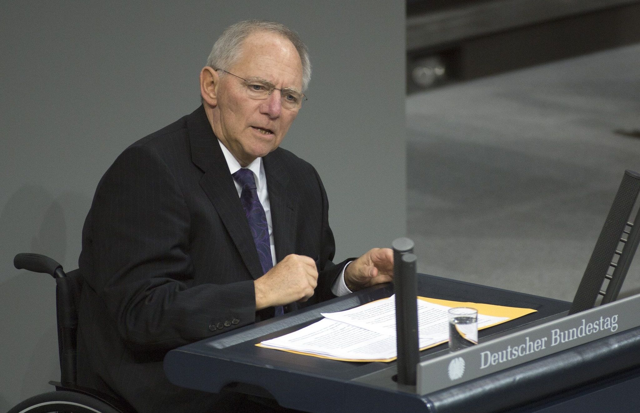 DW: Ανησυχία για τον διάδοχο του Β. Σόιμπλε στο γερμανικό ΥΠΟΙΚ