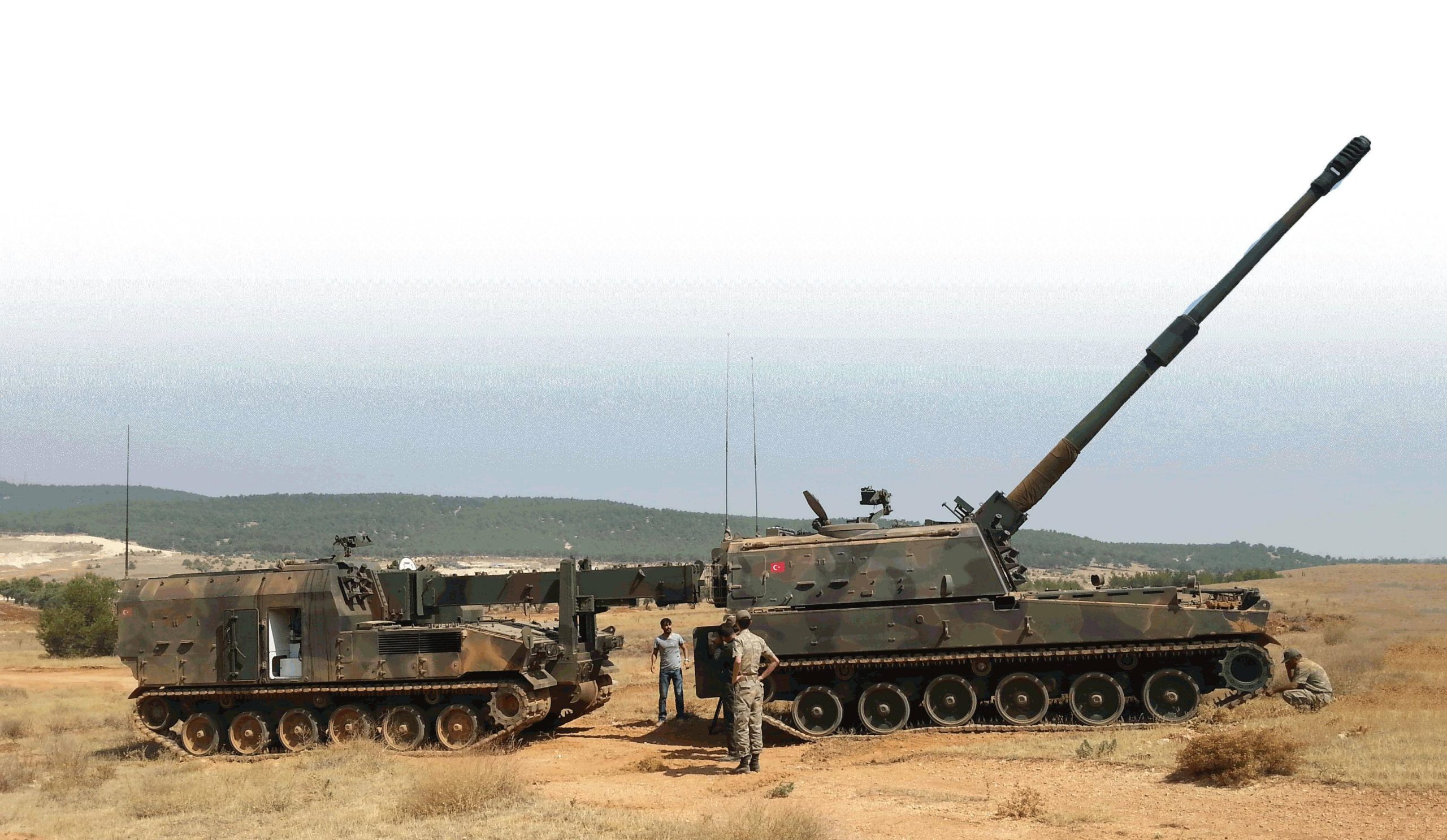 Τουρκικό πυροβολικό βομβάρδισε θέσεις των φιλοκυβερνητικών δυνάμεων που μπήκαν στην Αφρίν