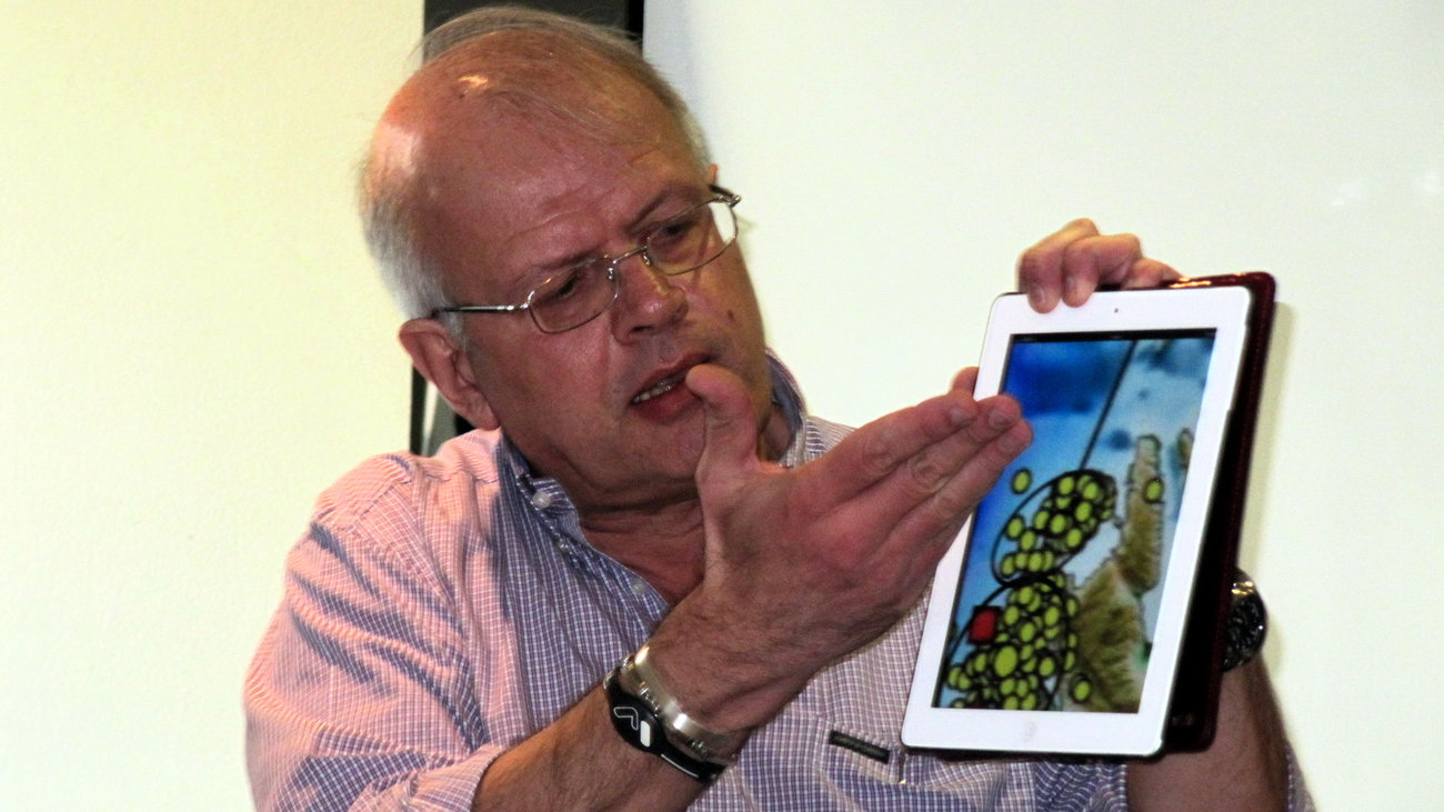 Ο Άκης Τσελέντης εξηγεί τι κάνει στο Ιράν και πως γλίτωσε από την μοιραία πτήση (φωτό)