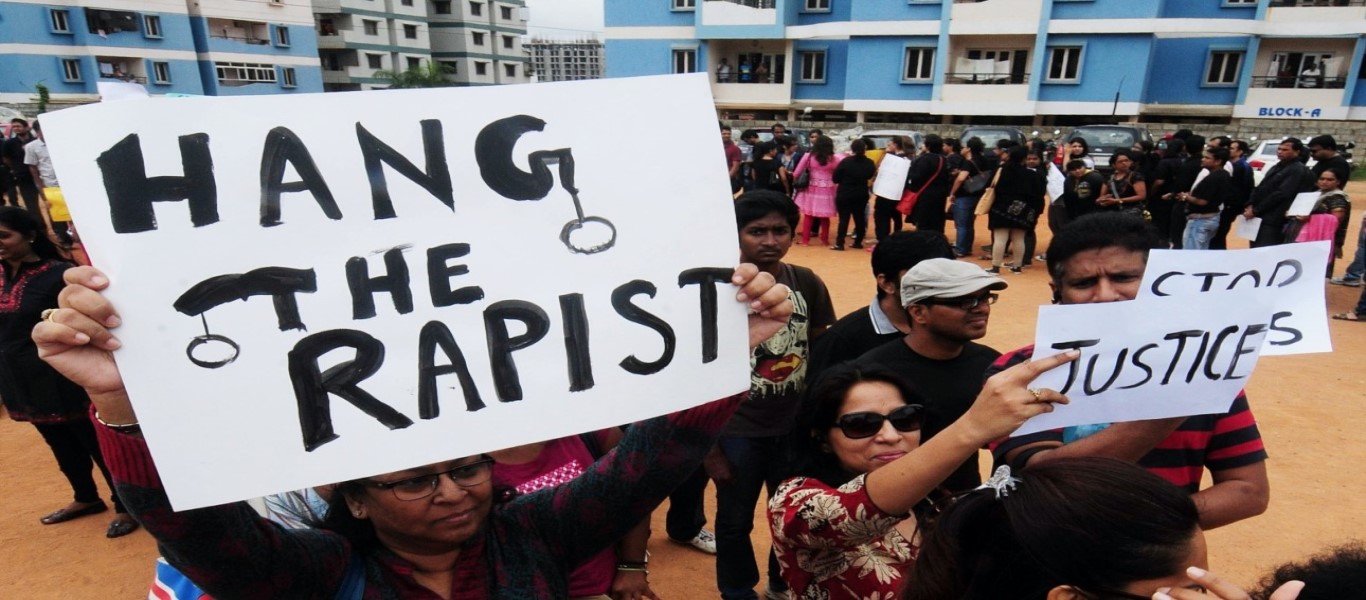 Ινδία: Λιντσάρισμα μέχρι θανάτου για δύο ύποπτους βιασμού και δολοφονίας 5χρονης από εξοργισμένο όχλο