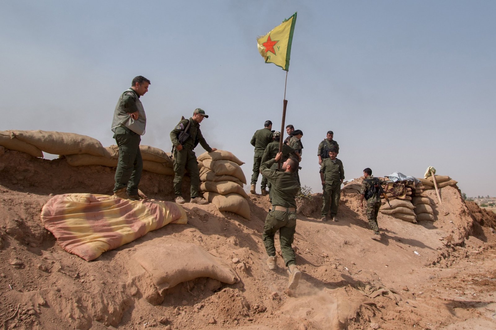 Βίντεο: To YPG ανατινάσσει κτίριο με Τούρκους στρατιώτες